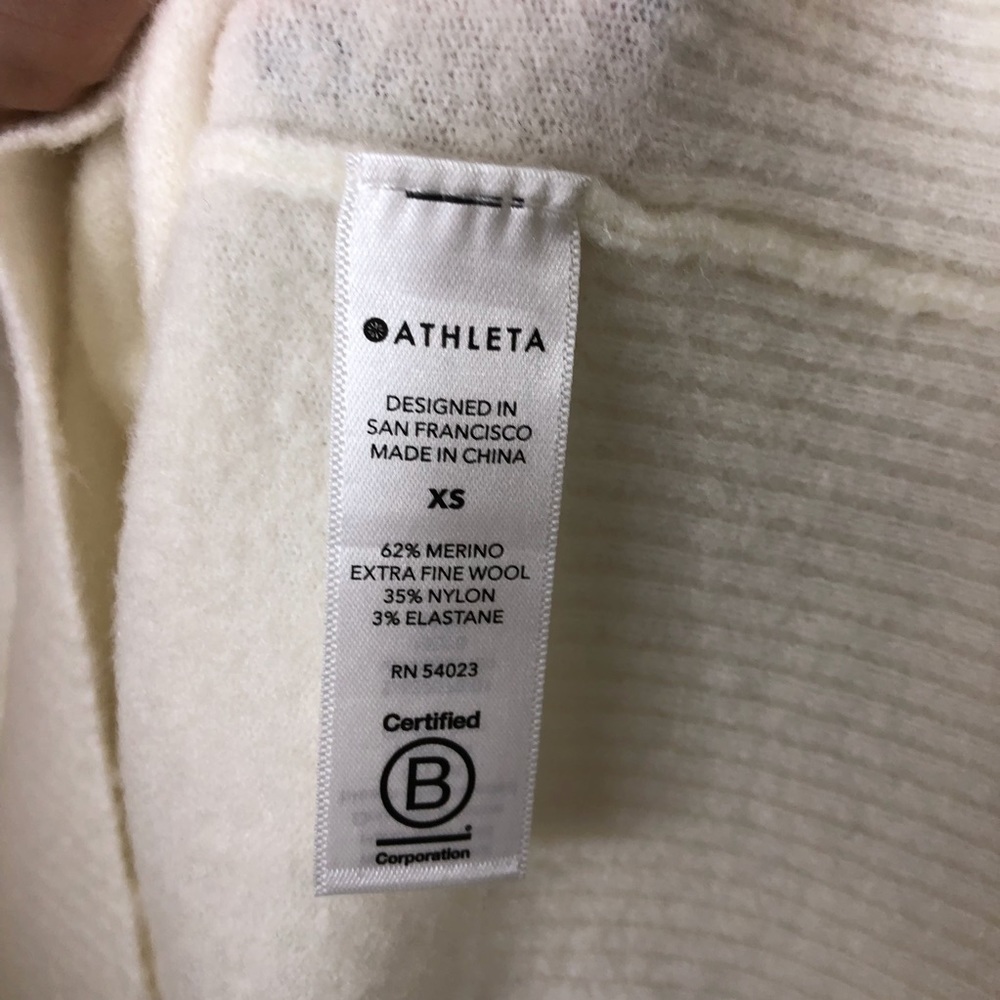Athleta Hawthorne Crewneck Sweater Long Sleeve Cream Size XS Merino Wool 632070 - Picture 7 of 9
